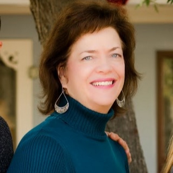 Meet your Posher, Karen - Picture 1 of 1